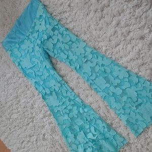 Fun cut out flowers pants
